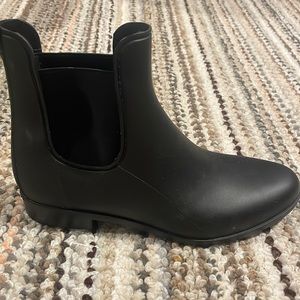 New-in box. Never been worn. Size 9. Sam Edelman Tinsley Rain Boot. Black Matte.